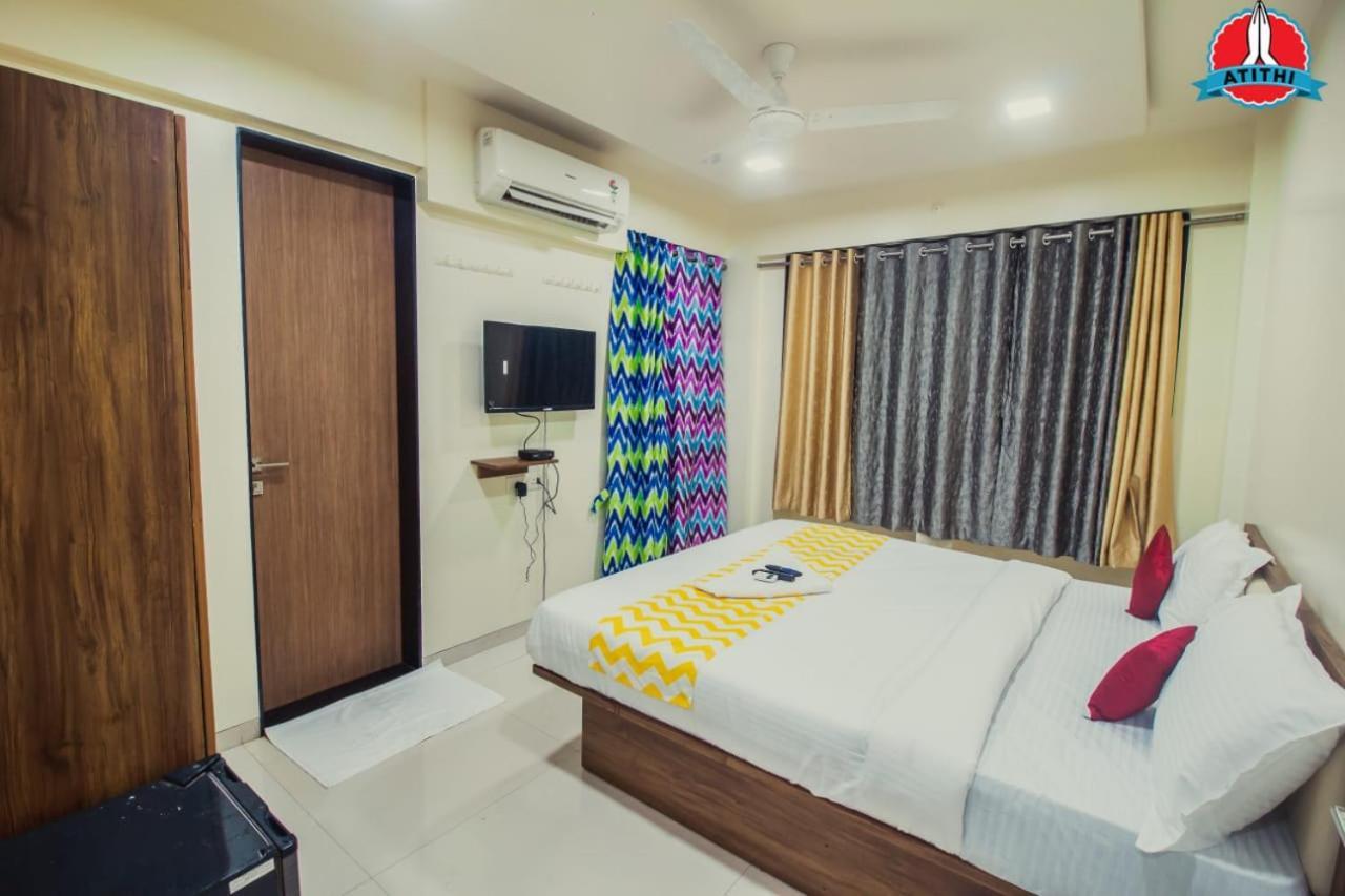 Atithi Service Apartment Pune Exteriör bild