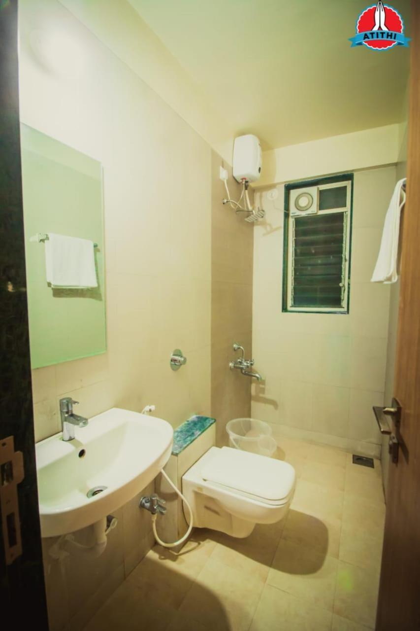 Atithi Service Apartment Pune Exteriör bild