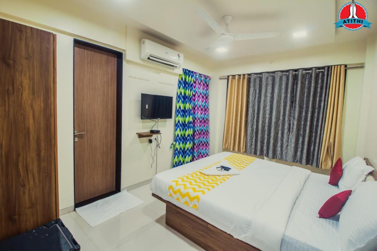 Atithi Service Apartment Pune Exteriör bild